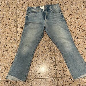 Mother Insider  light wash ankle length jean